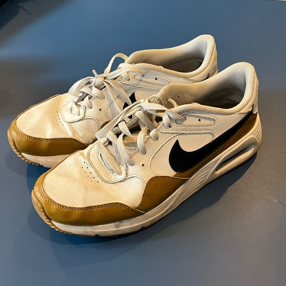 Nike White and Gold Sneakers